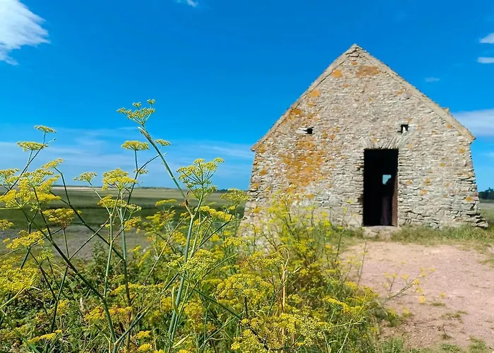 בית נופש Beach Villa Saint-Germain-sur-Ay