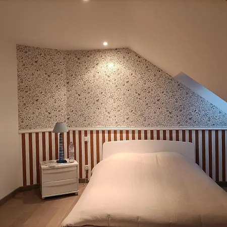 Beach Villa בית נופש *