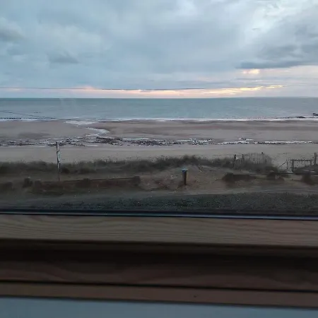 Beach Villa בית נופש Saint-Germain-sur-Ay